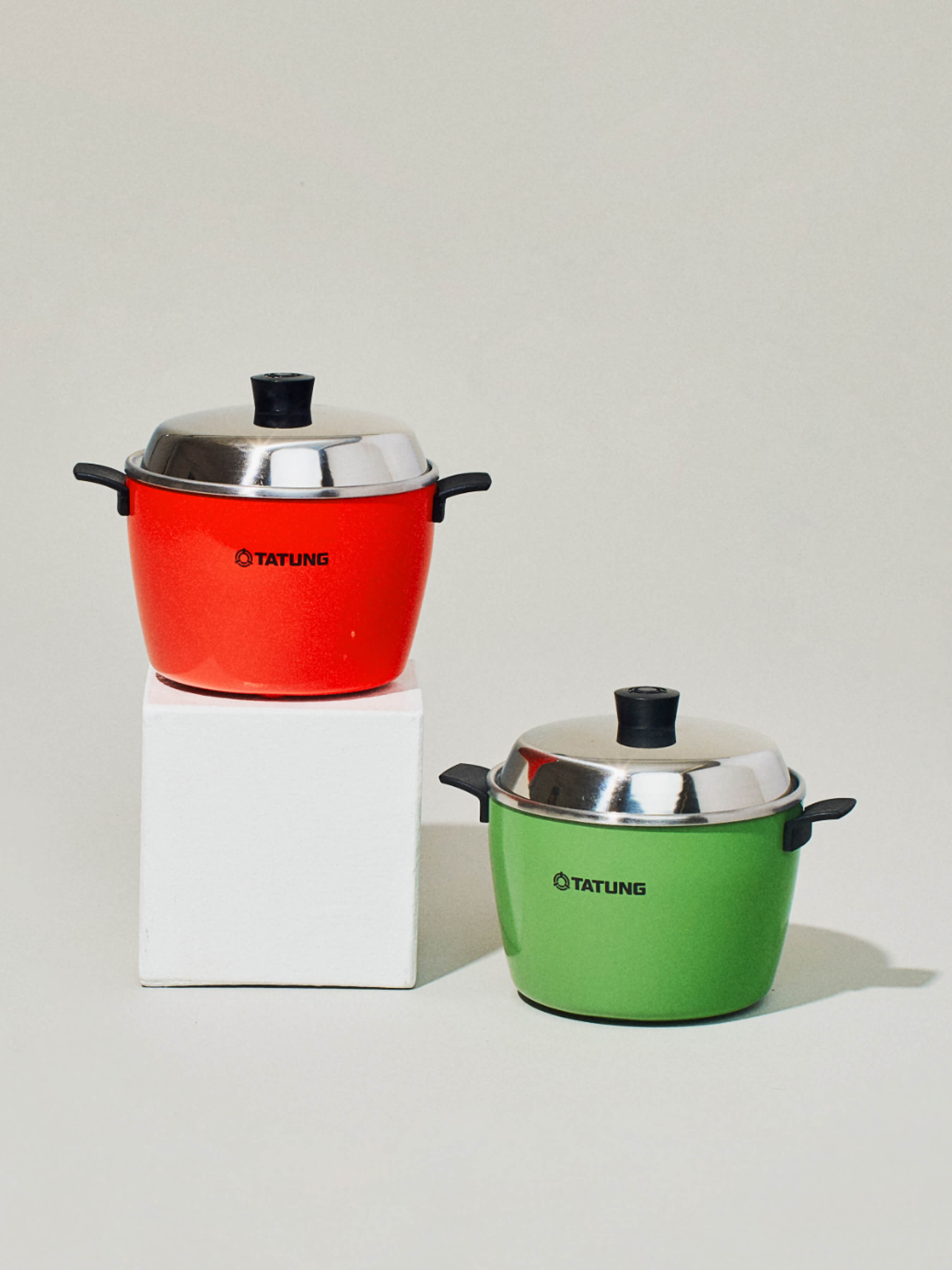 Limited Edition Tatung Miniature Steamer Bundle (Red and Green)