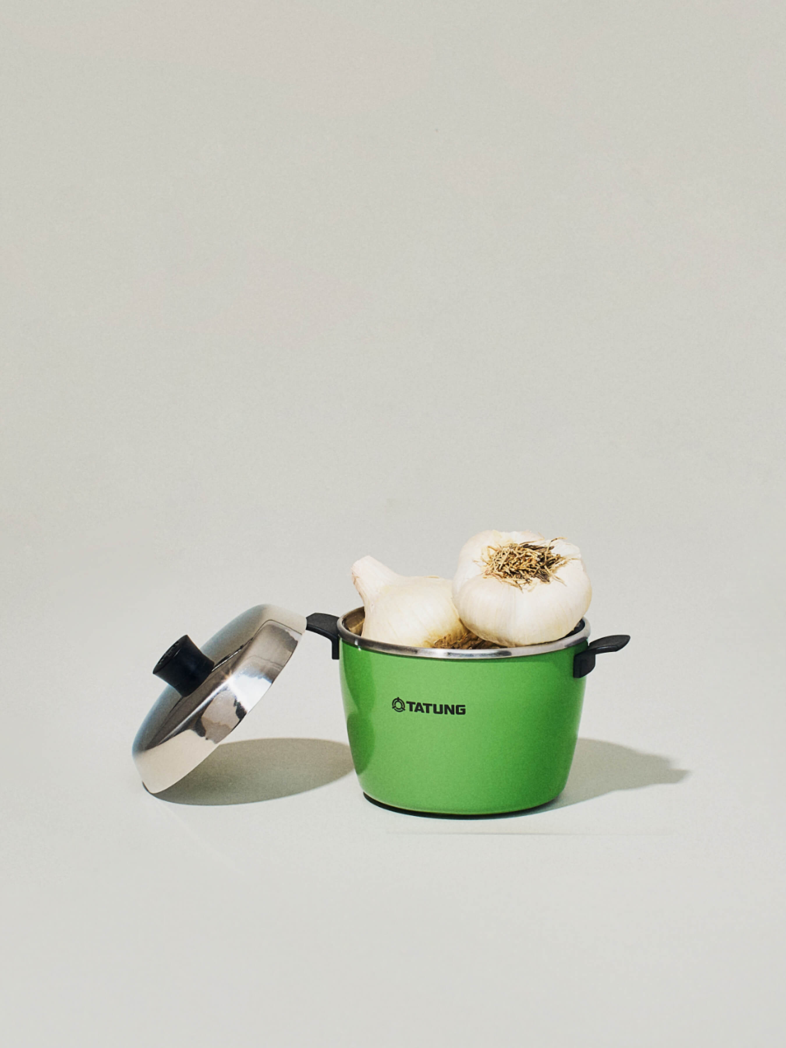 Limited Edition Tatung Miniature Steamer Bundle (Red and Green)