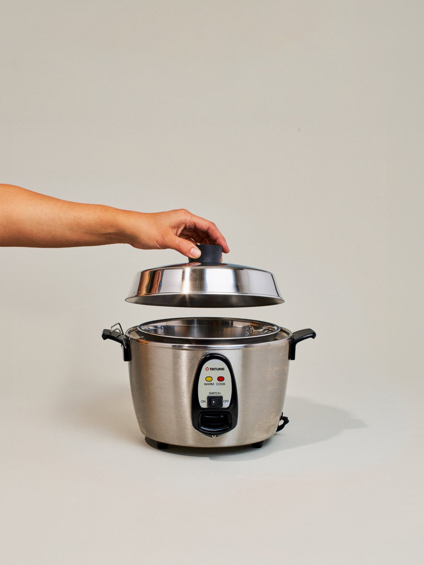 Tatung Electric Rice Cooker and Steamer (6-Cup), Stainless Steel Exterior