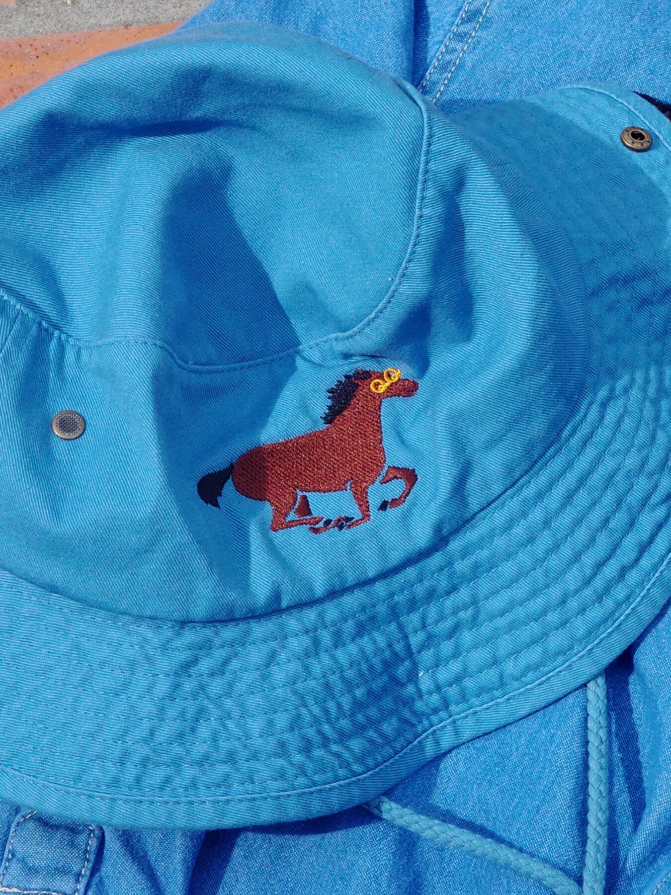 QQ Horse Safari Hat, Youth | Yun Hai Taiwanese Pantry